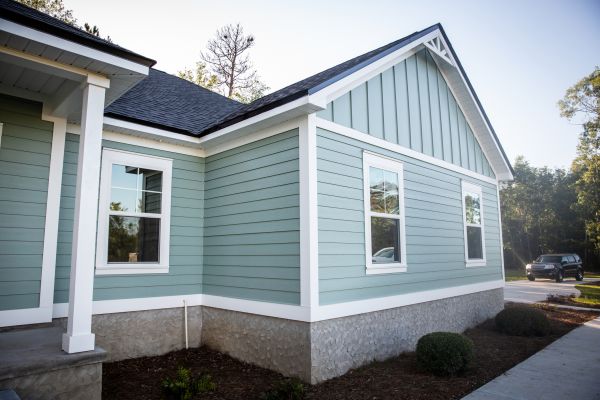 Residential Siding Repair Service